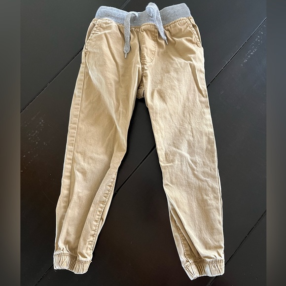 Oshkosh B’gosh pull on French terry pants Khaki and Gray Size 4t - Picture 1 of 6